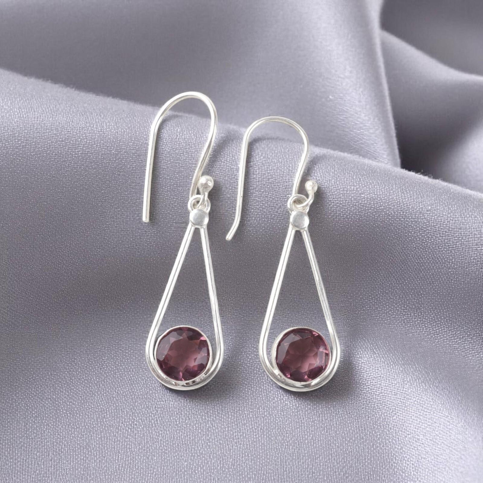Rhodolite Gemstone 925 Sterling Silver Jewelry Handcrafted Women Earrings 1.76 EE-126-17
Rhodolite Gemstone 925 Sterling Silver Jewelry Handcrafted Women Earrings 1.76 EE-126-17