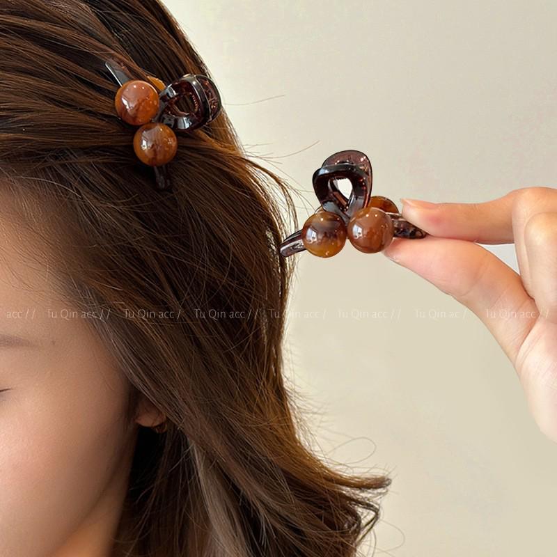 2024 Высококачественная шпилька кофейного цвета: Маленькая женская заколка-акула для челки и ломких волос
2024 Высококачественная шпилька кофейного цвета: Маленькая женская заколка-акула для челки и ломких волос
