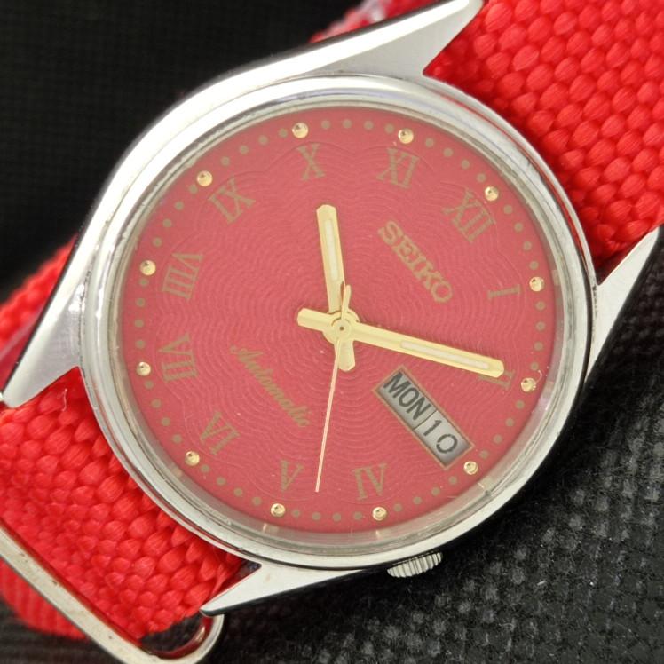 Б/У винтажные автоматические часы SEIKO 7025A Япония мужские красные с надписью день/дата 608h-a316677-2 SKU608h-a316677
Б/У винтажные автоматические часы SEIKO 7025A Япония мужские красные с надписью день/дата 608h-a316677-2 SKU608h-a316677