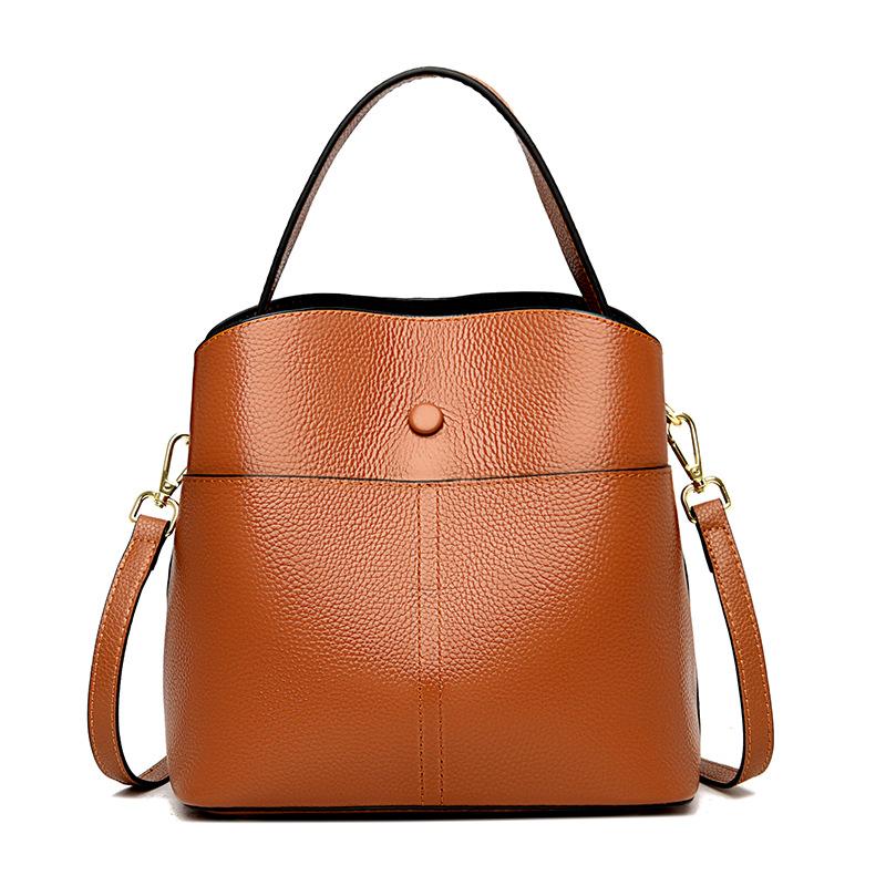 Leather bucket bag new fashion casual shoulder messenger bag first layer cowhide bucket bag
Leather bucket bag new fashion casual shoulder messenger bag first layer cowhide bucket bag