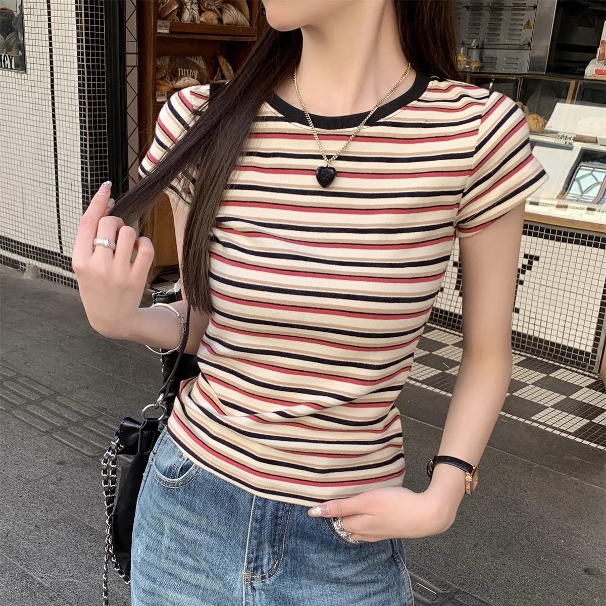 Summer Fashion Colorful stripes Women O-Neck T-Shirts harajuku cotton Short Sleeve Casual slim tees Clothes Female crop top XL
Summer Fashion Colorful stripes Women O-Neck T-Shirts harajuku cotton Short Sleeve Casual slim tees Clothes Female crop top XL