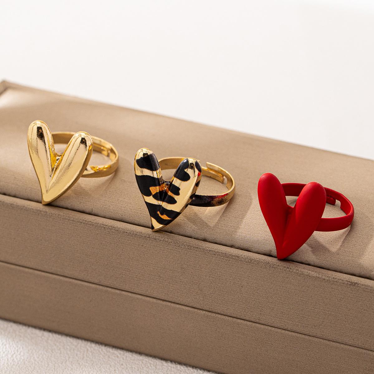 3Pcs/set Metal Ring Women Fashion Personality Leopard Print Heart Shape Adjustable Opening Rings Daily Wear Party Zircon Gifts
3Pcs/set Metal Ring Women Fashion Personality Leopard Print Heart Shape Adjustable Opening Rings Daily Wear Party Zircon Gifts