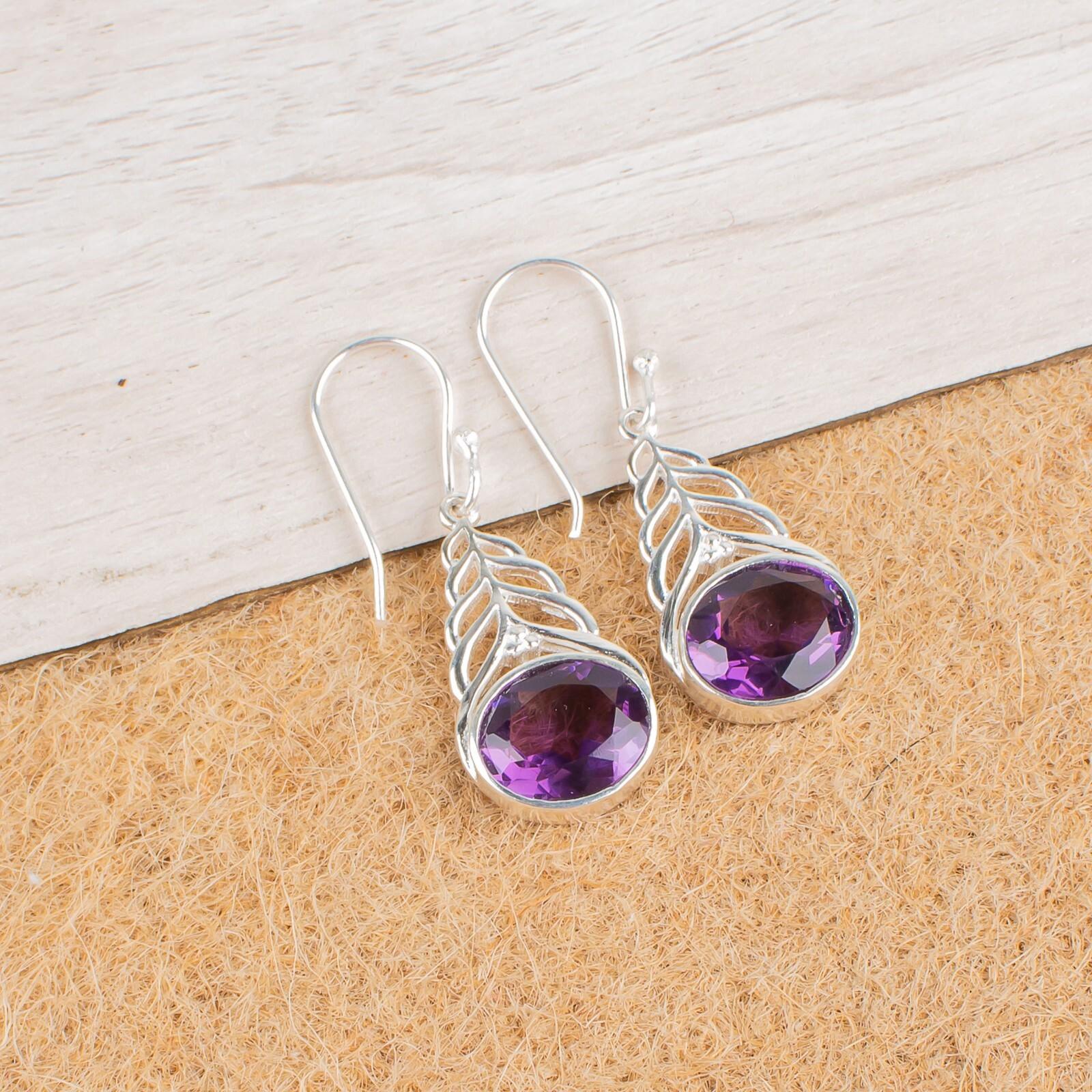 Natural Amethyst Gemstone 925 Sterling Silver Jewelry Drop/Dangle Earrings 1.64 CE-1-7
Natural Amethyst Gemstone 925 Sterling Silver Jewelry Drop/Dangle Earrings 1.64 CE-1-7