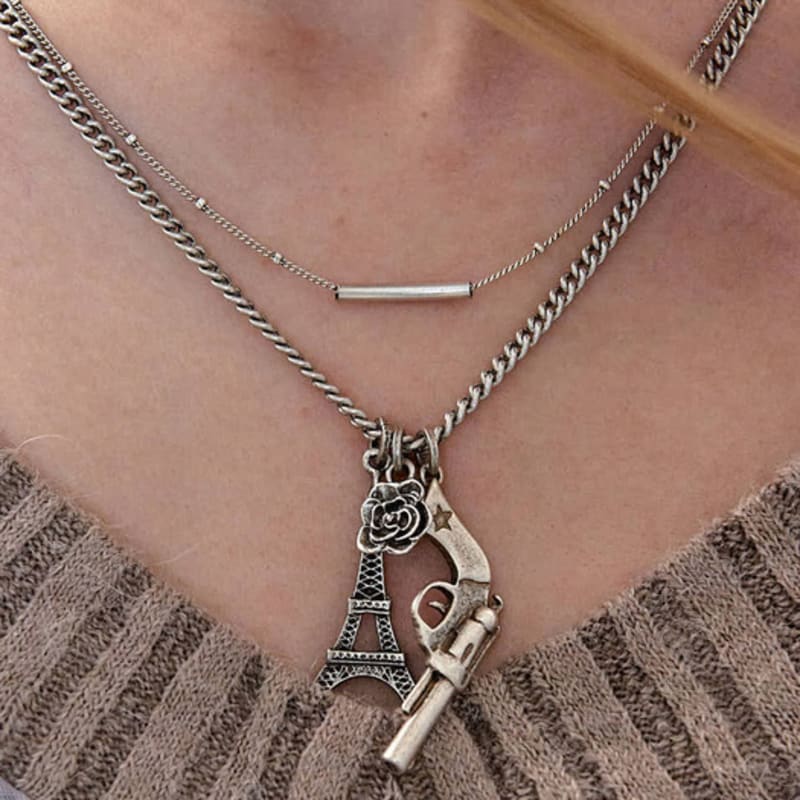 2000 Archives ROSE, EIFFEL AND REVORVER NECKLACE (DOUBLE LAYERED) (SILVER) OS
2000 Archives ROSE, EIFFEL AND REVORVER NECKLACE (DOUBLE LAYERED) (SILVER) OS