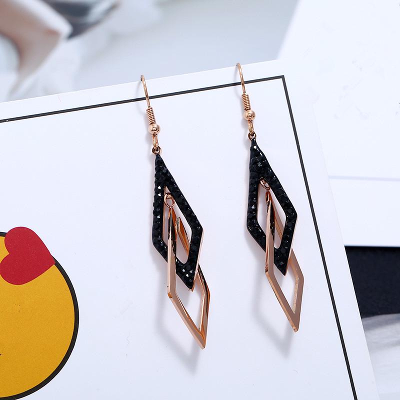 Стильные длинные индивидуальные геометрические двойные серьги из титановой стали с бриллиантами в форме ромба чёрный