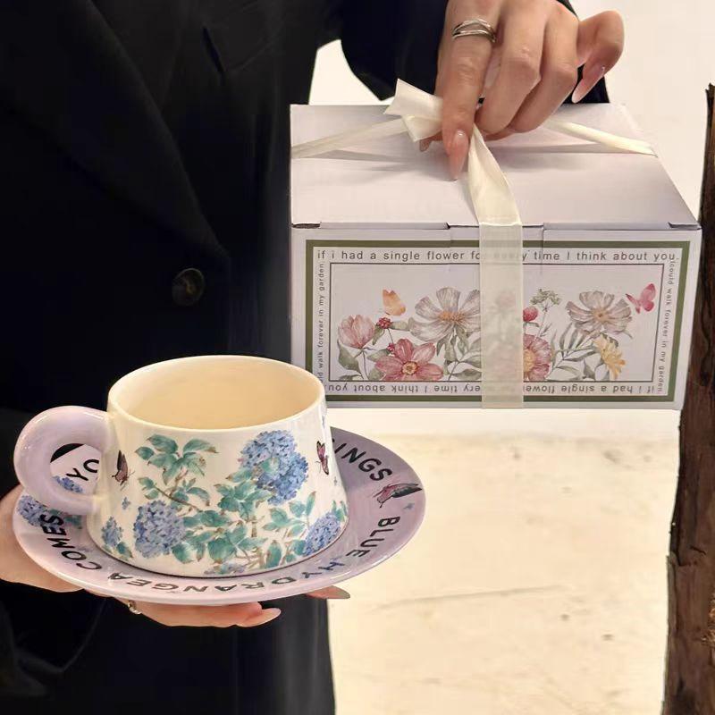 Retro Coffee Cup, High-End Exquisite Ceramic Cup, Office Tea Cup, Souvenir Gift, Birthday Gift For Girlfriends 260ml
Retro Coffee Cup, High-End Exquisite Ceramic Cup, Office Tea Cup, Souvenir Gift, Birthday Gift For Girlfriends 260ml