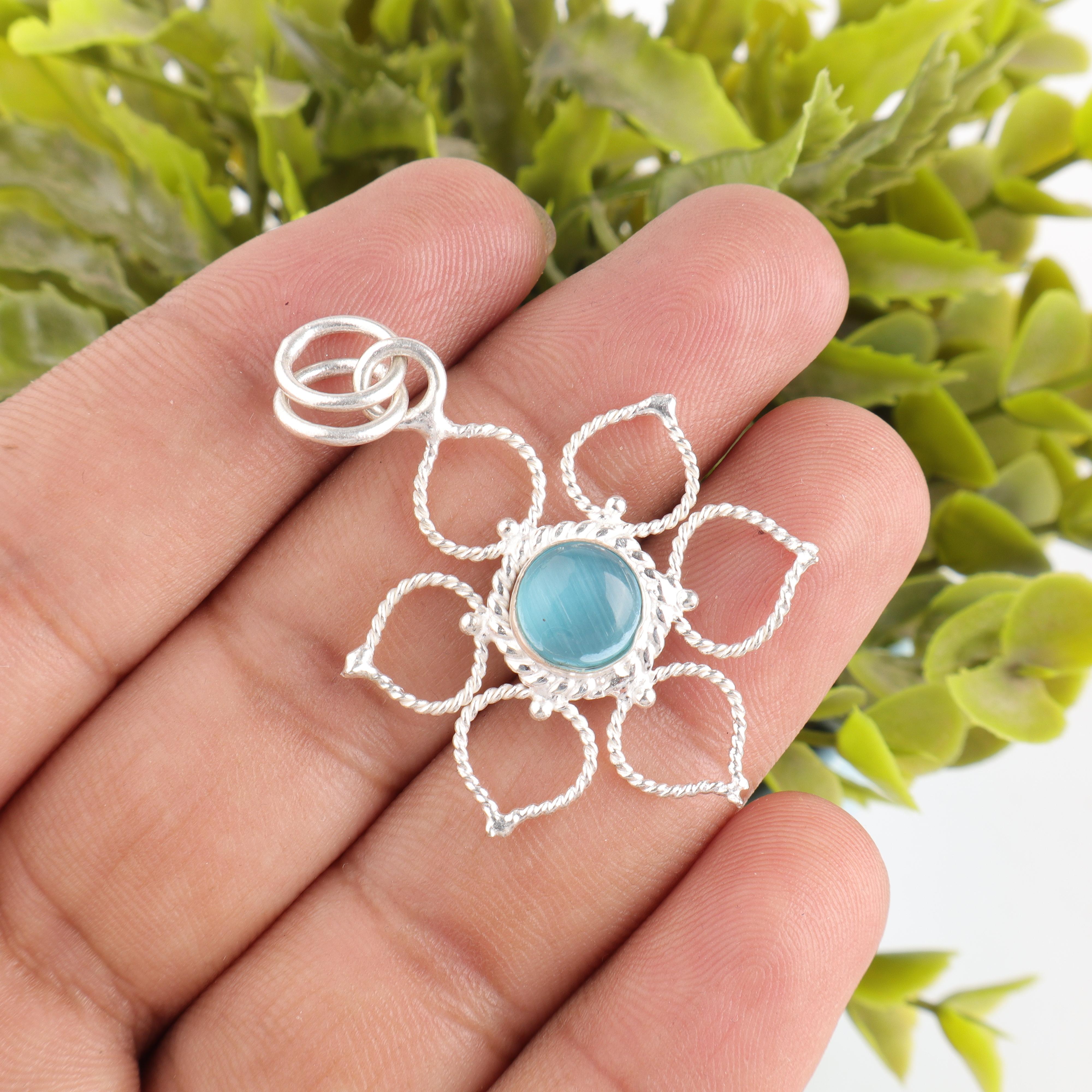 Blue Cat s Eye 925 Solid Sterling Silver Pendant, Handmade Gemstone Pendant Jewelry, Gifts For Wife Brand New Pendant 1.44 inches синій
Blue Cat s Eye 925 Solid Sterling Silver Pendant, Handmade Gemstone Pendant Jewelry, Gifts For Wife Brand New Pendant 1.44 inches синій