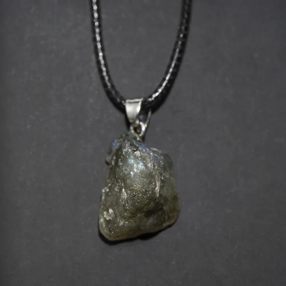 1PC Natural Crystal Rough Stone Amethyst Pendant Energy Healing Gemstone Amethyst Necklace Charms Chakra Halo Jewelry for Women
1PC Natural Crystal Rough Stone Amethyst Pendant Energy Healing Gemstone Amethyst Necklace Charms Chakra Halo Jewelry for Women