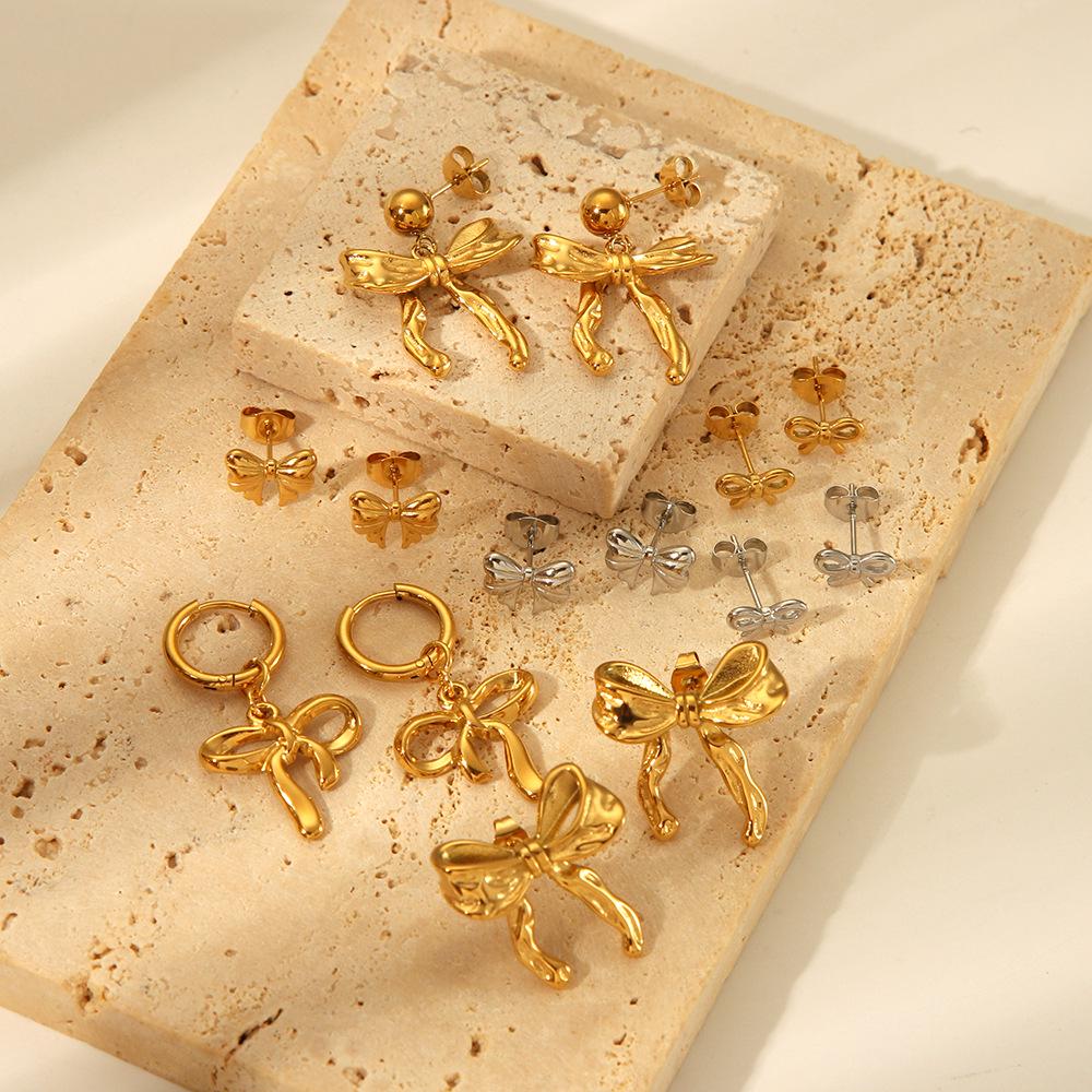 European & American Light Luxury Sweet Bow Earrings - Trendy Fashion Jewelry for Women
European & American Light Luxury Sweet Bow Earrings - Trendy Fashion Jewelry for Women