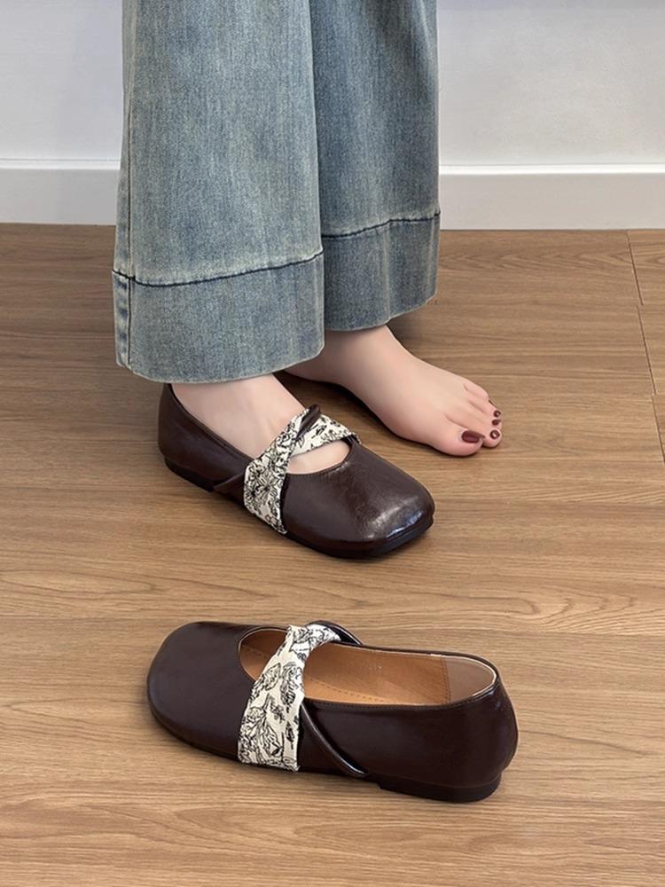 Cowhide~ Genuine leather French shallow mouth ballet shoes women s Xia Xin one-pedal flat-soled versatile retro single shoes grandma shoes 42
Cowhide~ Genuine leather French shallow mouth ballet shoes women s Xia Xin one-pedal flat-soled versatile retro single shoes grandma shoes 42