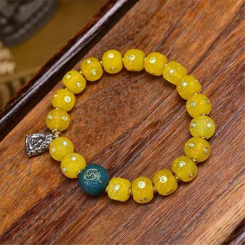 Natural Agate Inlaid Square Bead Bracelet, Turquoise Star And Moon Square Sugar Glazed Lion Head String, Fashionable New Chinese Style Cultural Play
Natural Agate Inlaid Square Bead Bracelet, Turquoise Star And Moon Square Sugar Glazed Lion Head String, Fashionable New Chinese Style Cultural Play