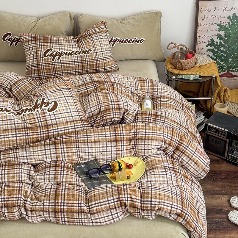 American Pillowcase Towel Embroidery Series Thickened Milk Fleece Four-Piece Set 8 * 7Cm Pillowcase 48 * 74cm pillowcase one
American Pillowcase Towel Embroidery Series Thickened Milk Fleece Four-Piece Set 8 * 7Cm Pillowcase 48 * 74cm pillowcase one