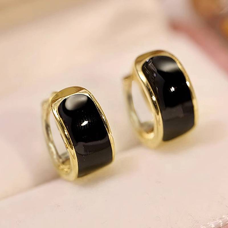 Huitan Black Enamel Elegant Women Hoop Earrings Fashion Party Wedding Luxury Metal Accessories Gold Color Zircon for Engagement
Huitan Black Enamel Elegant Women Hoop Earrings Fashion Party Wedding Luxury Metal Accessories Gold Color Zircon for Engagement
