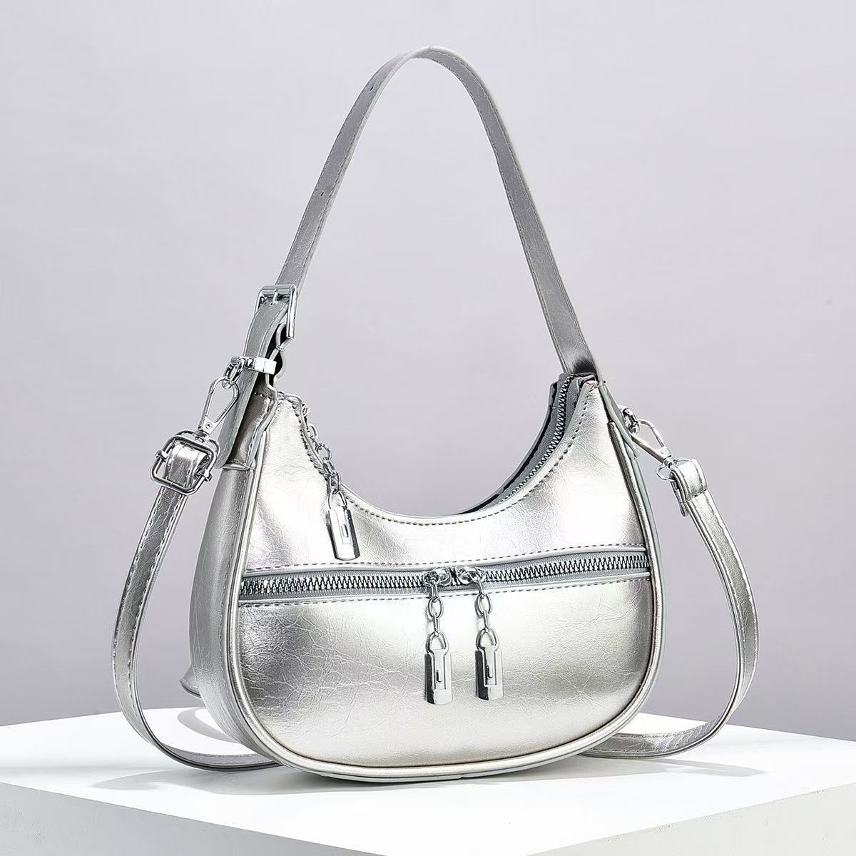 Vintage Women Solic Color Crossbody Bag Women Luxury Designer Shoulder Bags Fashion Mini Handbag Pu Leather Female Underarm Bag 23x6x16cm
Vintage Women Solic Color Crossbody Bag Women Luxury Designer Shoulder Bags Fashion Mini Handbag Pu Leather Female Underarm Bag 23x6x16cm