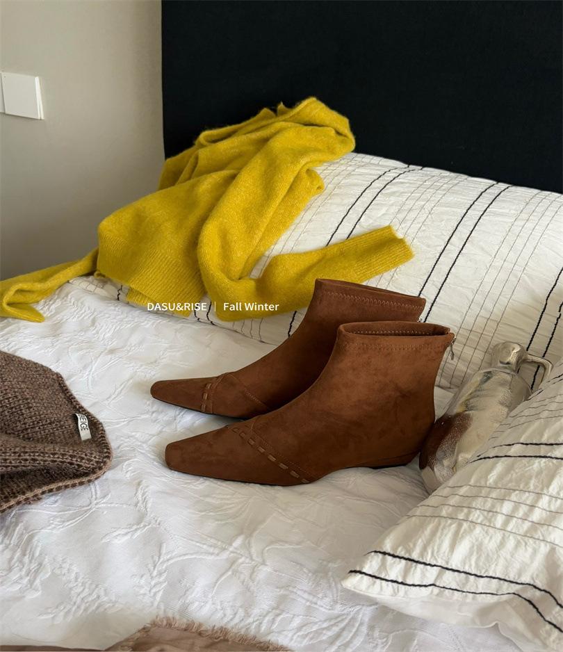 French beautiful niche designer beveled woven thin boots ins wind Korean short boots 2025 commuter elastic boots 39 світло-коричневого кольору
French beautiful niche designer beveled woven thin boots ins wind Korean short boots 2025 commuter elastic boots 39 світло-коричневого кольору