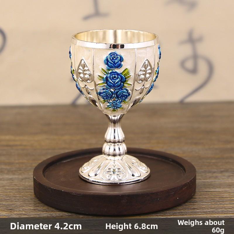 30ml Vintage Metal Goblet Shot Glass Floral Decorative Wine Cup Luxury Golden Cocktail Glasses Set for Home Bar Decor
30ml Vintage Metal Goblet Shot Glass Floral Decorative Wine Cup Luxury Golden Cocktail Glasses Set for Home Bar Decor