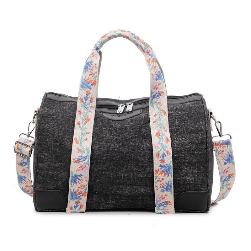 Business trip shoulder messenger bag women s short-distance travel bag handbag large capacity lightweight going out duffel bag чорний
Business trip shoulder messenger bag women s short-distance travel bag handbag large capacity lightweight going out duffel bag чорний
