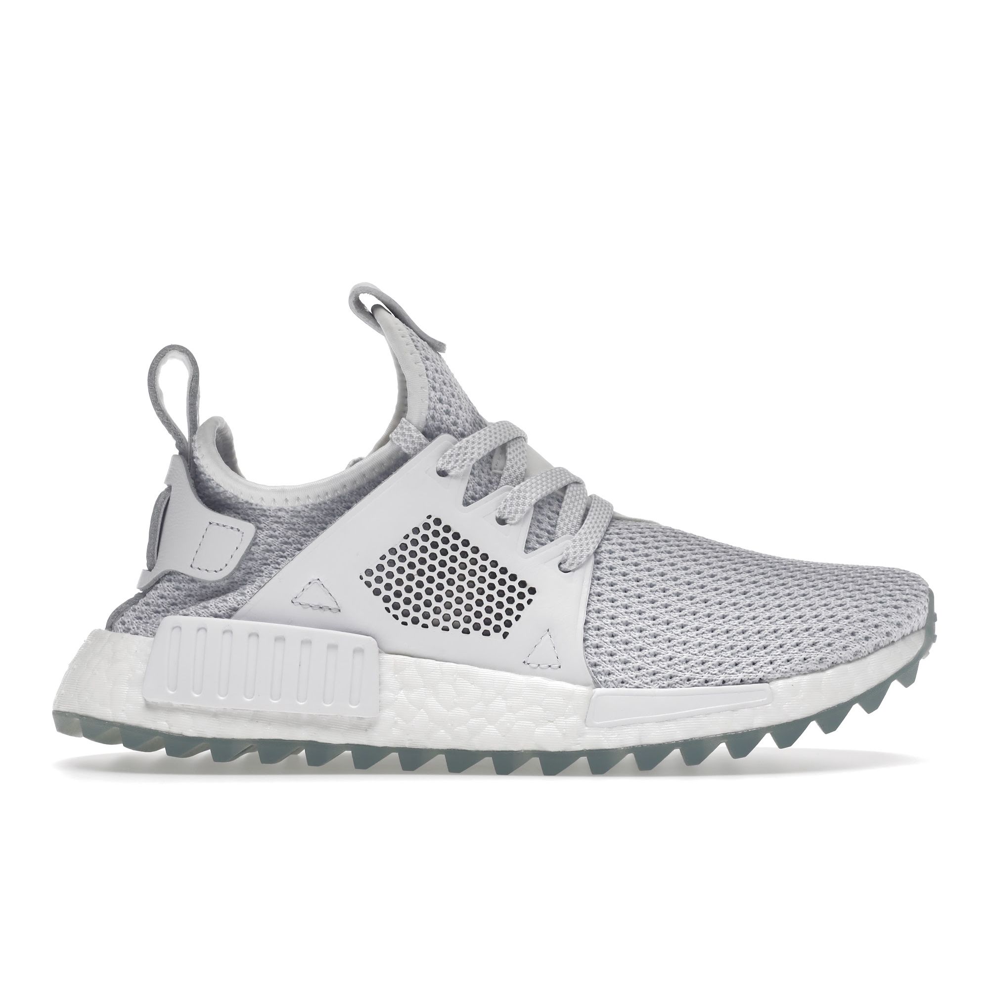 Кроссовки унисекс adidas Titolo x NMD_XR1 Trail PK Celestial White Footwear-White Clear BY3055
Кроссовки унисекс adidas Titolo x NMD_XR1 Trail PK Celestial White Footwear-White Clear BY3055