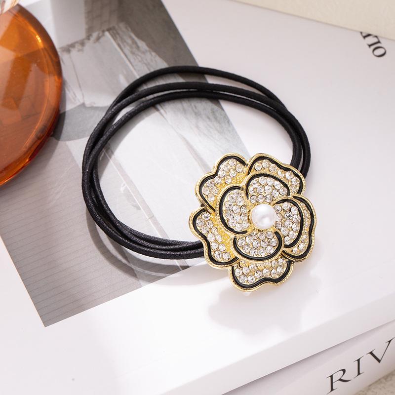 Summer Cherry Beaded Hair Rope Pearl Rose Hair Rope Female Hair Tie Rubber Band Ball Head Hair Rope Versatile Premium
Summer Cherry Beaded Hair Rope Pearl Rose Hair Rope Female Hair Tie Rubber Band Ball Head Hair Rope Versatile Premium