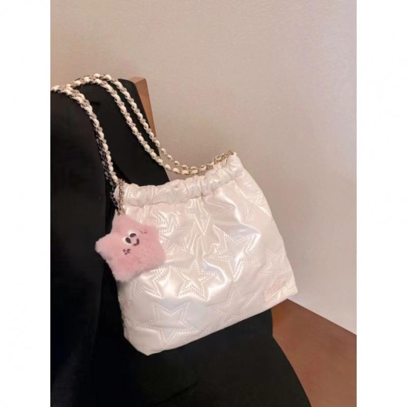 Sweet Cute White Star Bucket Bag Women Stitching Leather Large Capacity Shoulder Bag Ladies Fashion Chain Y2k Crossbody Bag 2025 24.5x22.5x9cm
Sweet Cute White Star Bucket Bag Women Stitching Leather Large Capacity Shoulder Bag Ladies Fashion Chain Y2k Crossbody Bag 2025 24.5x22.5x9cm