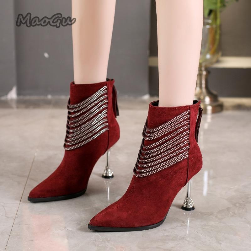Stiletto Fashion Short Boots Women s Autumn Winter Rhinestone Chain Back Zipper High Heel Boots for Women s Party Footwear 35-40 40 червоний
Stiletto Fashion Short Boots Women s Autumn Winter Rhinestone Chain Back Zipper High Heel Boots for Women s Party Footwear 35-40 40 червоний
