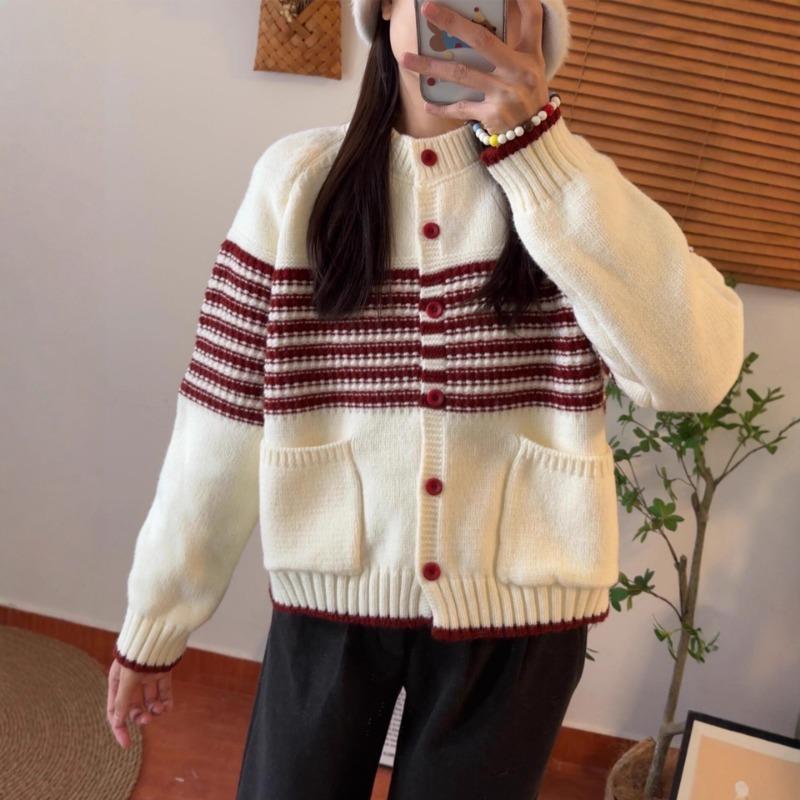 Lazy wind contrasting colors striped loose long-sleeved sweater jacket women s autumn age-reducing versatile knitted top cardigan one size fits all
Lazy wind contrasting colors striped loose long-sleeved sweater jacket women s autumn age-reducing versatile knitted top cardigan one size fits all
