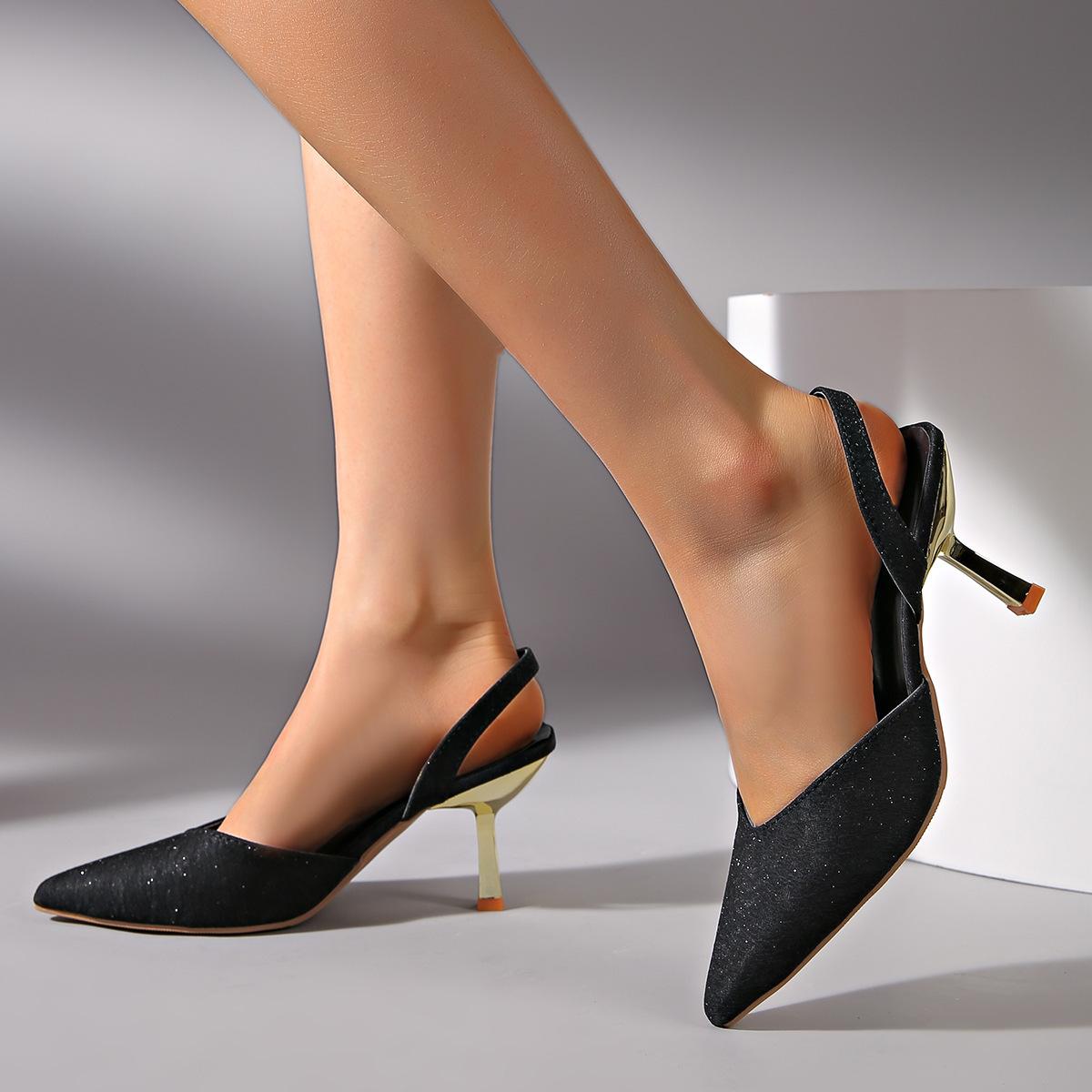 2025 new simple and elegant women s high-heeled sandals pointed sandals stiletto high heels 35 чёрный
2025 new simple and elegant women s high-heeled sandals pointed sandals stiletto high heels 35 чёрный