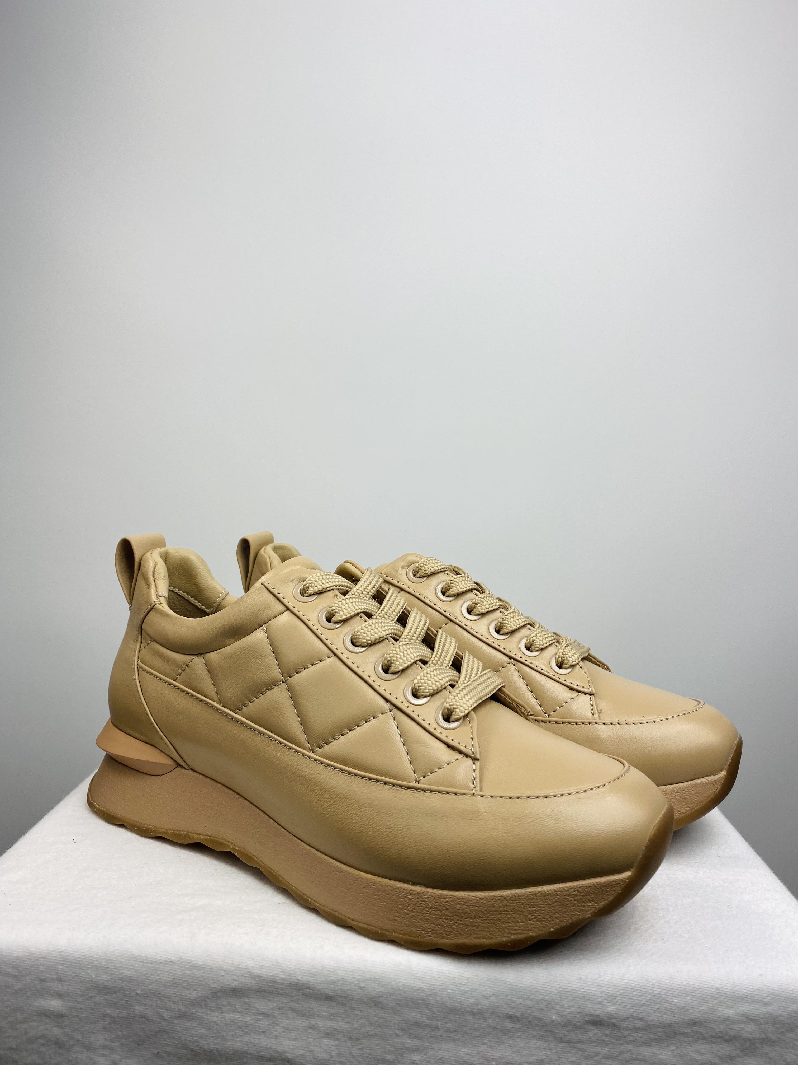 Кросівки жіночі Alpino 220025 36 Бежевий шкіра 39 бежевий
Кросівки жіночі Alpino 220025 36 Бежевий шкіра 39 бежевий