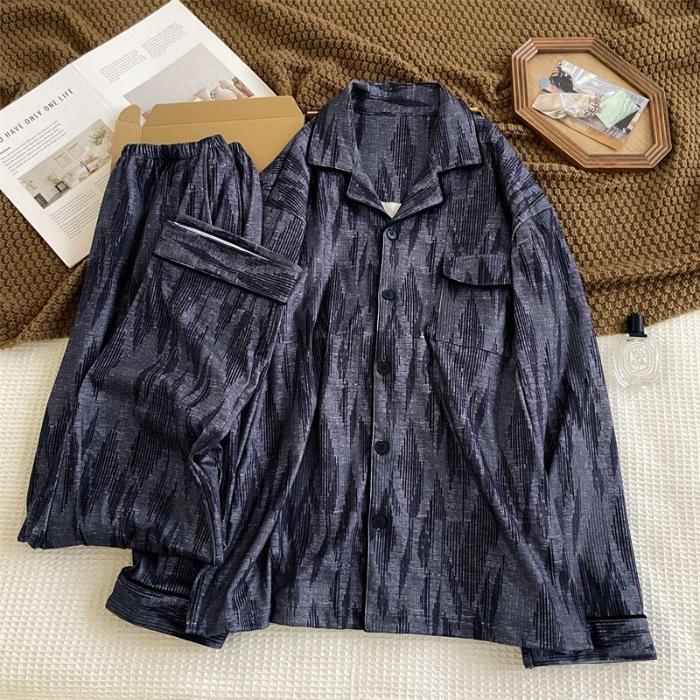 Couple German velvet pajamas women s autumn and winter thickened long-sleeved lapels men s cardigan trousers set can be worn outside in stock M
Couple German velvet pajamas women s autumn and winter thickened long-sleeved lapels men s cardigan trousers set can be worn outside in stock M