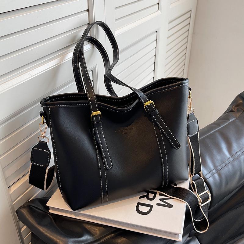 Большая вместительная женская сумка 2024 года, простая и универсальная сумка через плечо, высококачественная сумка для студентов колледжей и поездок на работу no specification чёрный