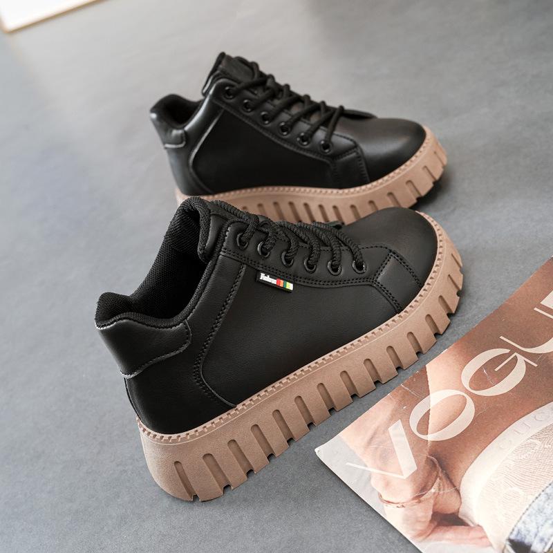 Fashion retro high-top casual leather shoes women s autumn and winter new versatile ins trend heightening short boots 40 чорний
Fashion retro high-top casual leather shoes women s autumn and winter new versatile ins trend heightening short boots 40 чорний