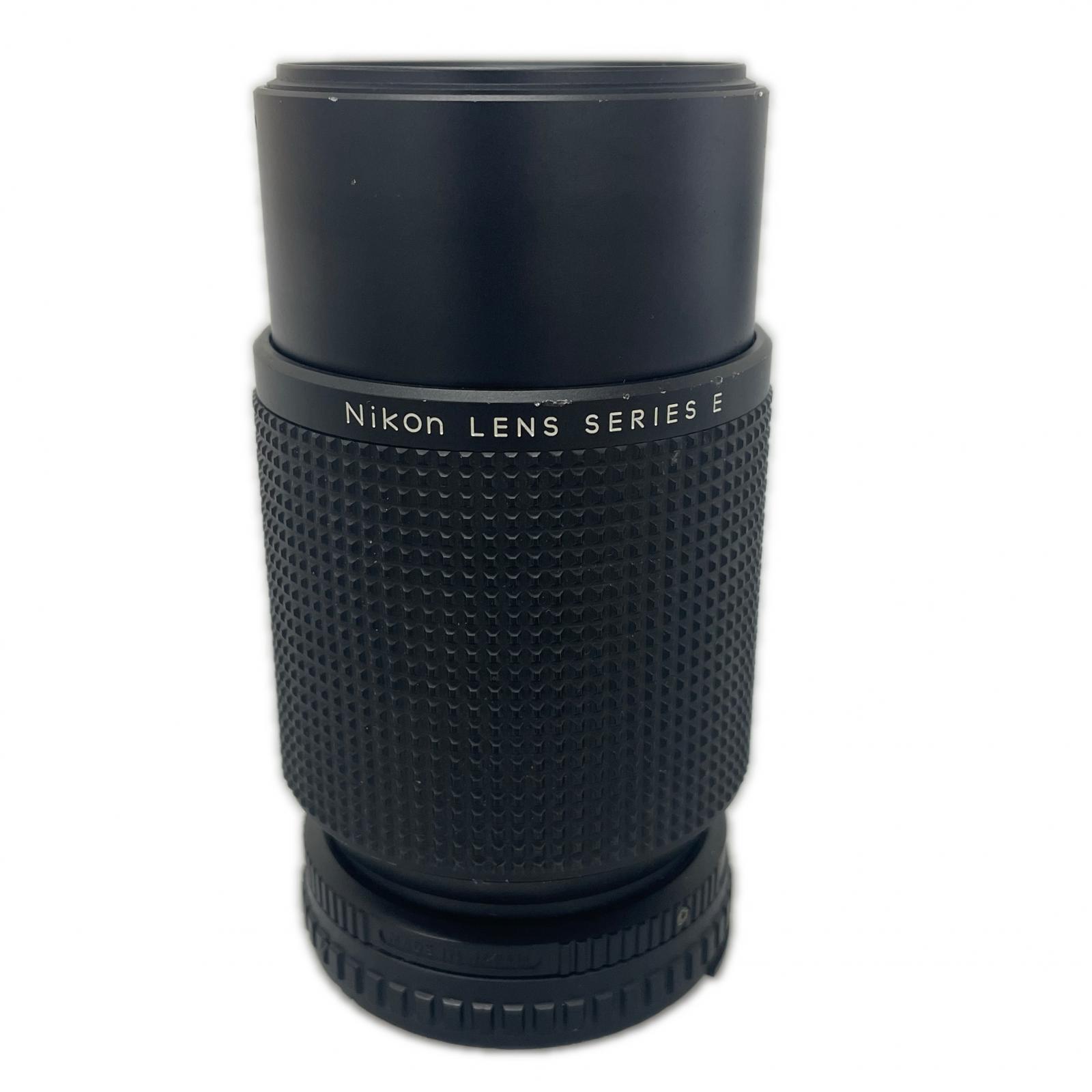 Об єктив Nikon змінний б/в
Об єктив Nikon змінний б/в