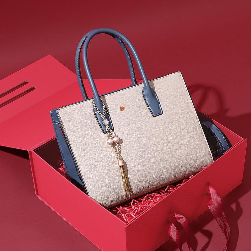 Small Cross Body Light Luxury Single Shoulder Tote Everything with Mother Handbag Leather Women
Small Cross Body Light Luxury Single Shoulder Tote Everything with Mother Handbag Leather Women