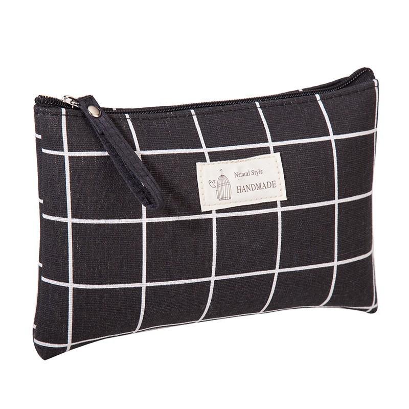 Large Capacity Canvas Makeup Bag - Convenient, Simple, Multifunctional Travel Toiletry Organizer 22*14cm
Large Capacity Canvas Makeup Bag - Convenient, Simple, Multifunctional Travel Toiletry Organizer 22*14cm
