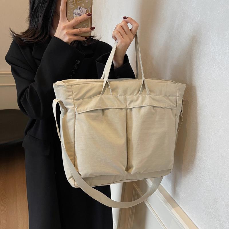 Women s Large-Capacity Quilted Nylon Tote: Fashionable Computer Crossbody Shoulder Bag чорний
Women s Large-Capacity Quilted Nylon Tote: Fashionable Computer Crossbody Shoulder Bag чорний