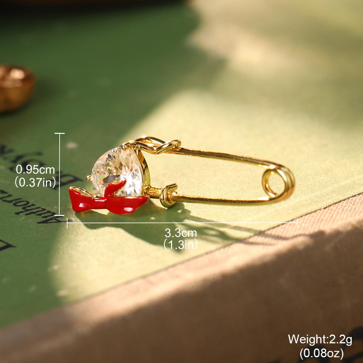 French design sense premium drip flower stud earrings court style needle retro temperament bow love earrings
French design sense premium drip flower stud earrings court style needle retro temperament bow love earrings