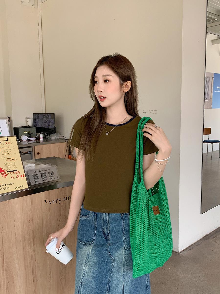 Green round neck front shoulder small short-sleeved T-shirt women s summer new slim-fitting simple style short top S оливковое зеленый
Green round neck front shoulder small short-sleeved T-shirt women s summer new slim-fitting simple style short top S оливковое зеленый