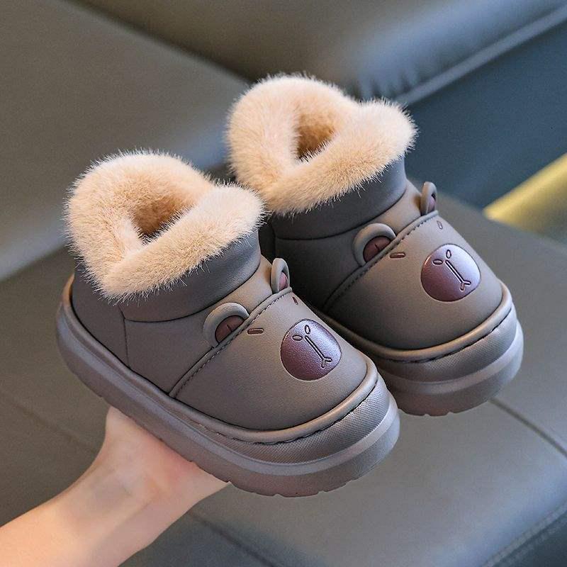 Four Seasons Capybara Kids Waterproof Non-slip Cotton Slippers - Cute, Warm, Leather-Style Snow Boots for Home & Outdoor Use. 14.0cm 18/19 for 1-2 years
Four Seasons Capybara Kids Waterproof Non-slip Cotton Slippers - Cute, Warm, Leather-Style Snow Boots for Home & Outdoor Use. 14.0cm 18/19 for 1-2 years