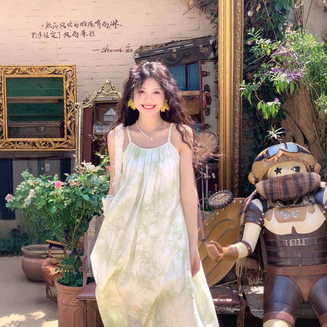Coffee break French fairy summer seaside small sleeveless dress high sense loose and thin beautiful small skirt S
Coffee break French fairy summer seaside small sleeveless dress high sense loose and thin beautiful small skirt S