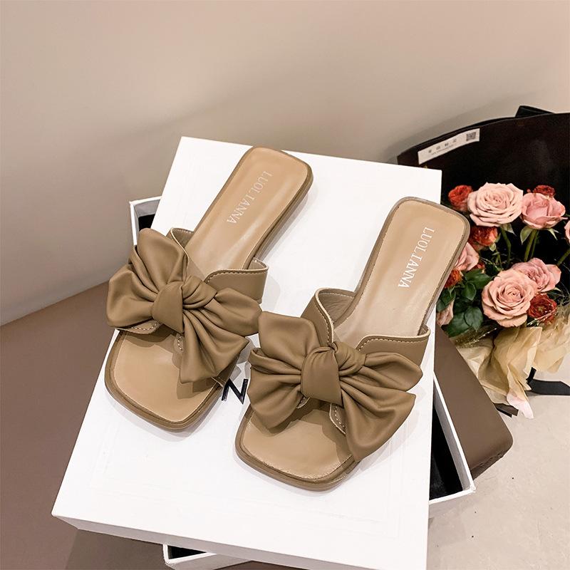 2025 новые шлепанцы, наступающие на дерьмо, женские, летние, интернет-знаменитости, фея, бант, танкетка, мягкая подошва, на одно слово 40 коричневый
2025 новые шлепанцы, наступающие на дерьмо, женские, летние, интернет-знаменитости, фея, бант, танкетка, мягкая подошва, на одно слово 40 коричневый