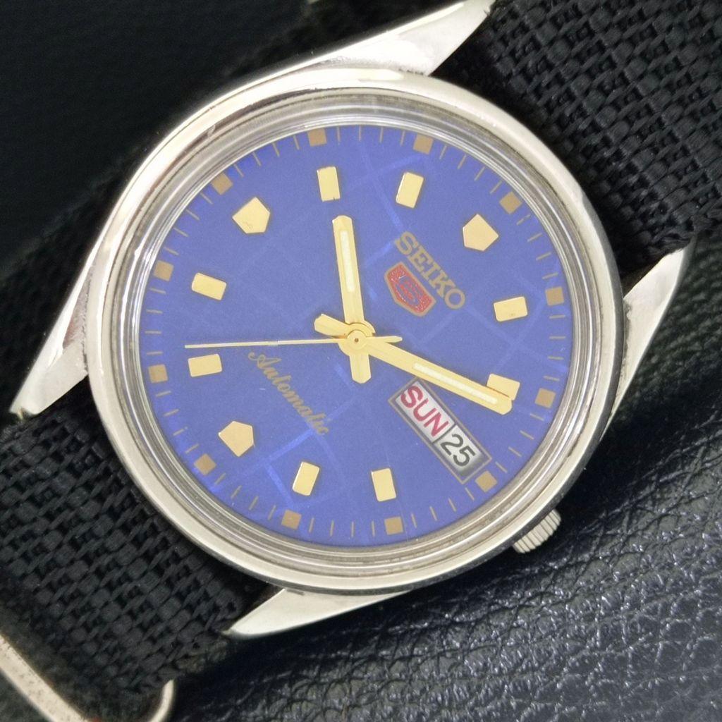 ВИНТАЖНЫЕ МУЖСКИЕ ЧАСЫ SEIKO 5 AUTOMATIC 6119C ЯПОНИЯ ЦИФЕРБЛАТ СИНИЙ ЦВЕТ a500079-2 R151a-a500079
ВИНТАЖНЫЕ МУЖСКИЕ ЧАСЫ SEIKO 5 AUTOMATIC 6119C ЯПОНИЯ ЦИФЕРБЛАТ СИНИЙ ЦВЕТ a500079-2 R151a-a500079