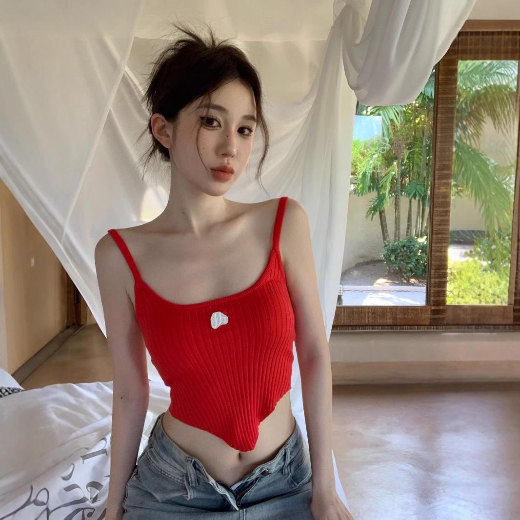Women s Red Irregular Knitted Tank Top - Stylish & Flattering Summer Essential One Size (up to 125 jin)
Women s Red Irregular Knitted Tank Top - Stylish & Flattering Summer Essential One Size (up to 125 jin)