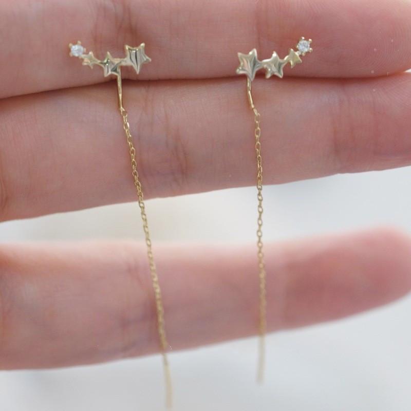 Серьги-подвески в форме звезды с кисточками из стерлингового серебра 925 пробы с бриллиантами. Простые и элегантные серьги. Гипоаллергенные. 925
Серьги-подвески в форме звезды с кисточками из стерлингового серебра 925 пробы с бриллиантами. Простые и элегантные серьги. Гипоаллергенные. 925