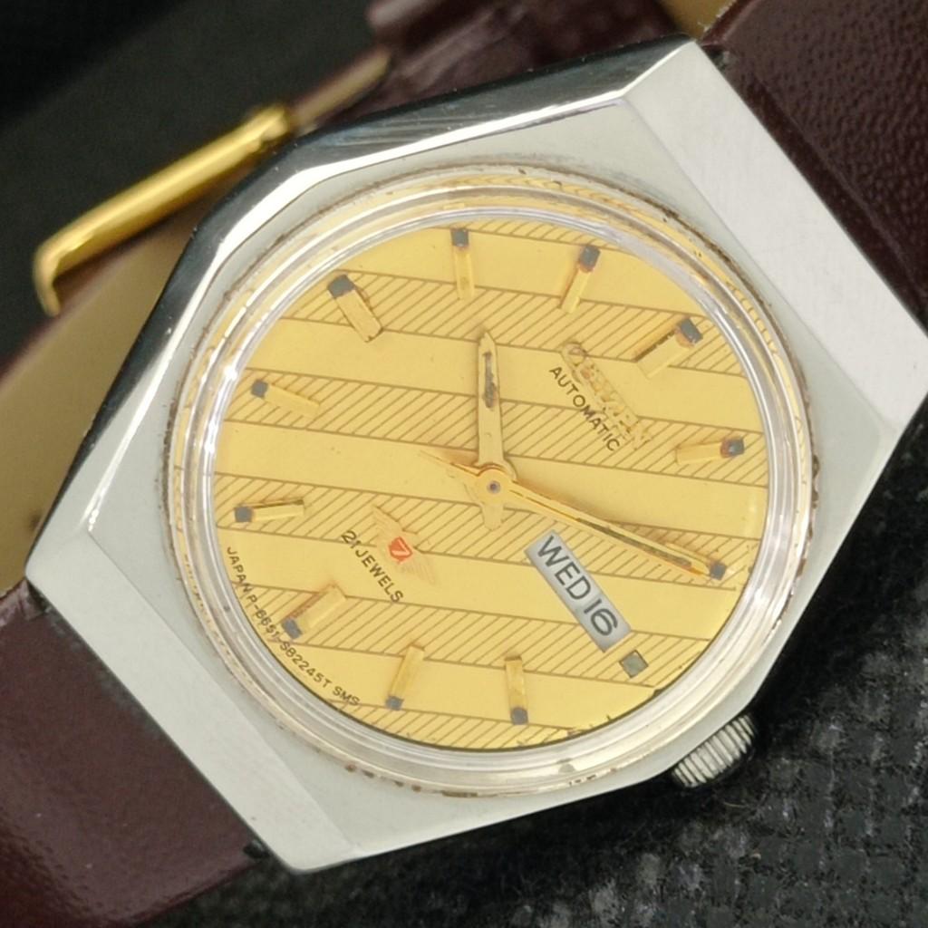 Б/у винтажные женские часы Citizen Auto 6651A из Японии с оригинальным циферблатом 584b-a307742-9 SKU584b-a307742
Б/у винтажные женские часы Citizen Auto 6651A из Японии с оригинальным циферблатом 584b-a307742-9 SKU584b-a307742