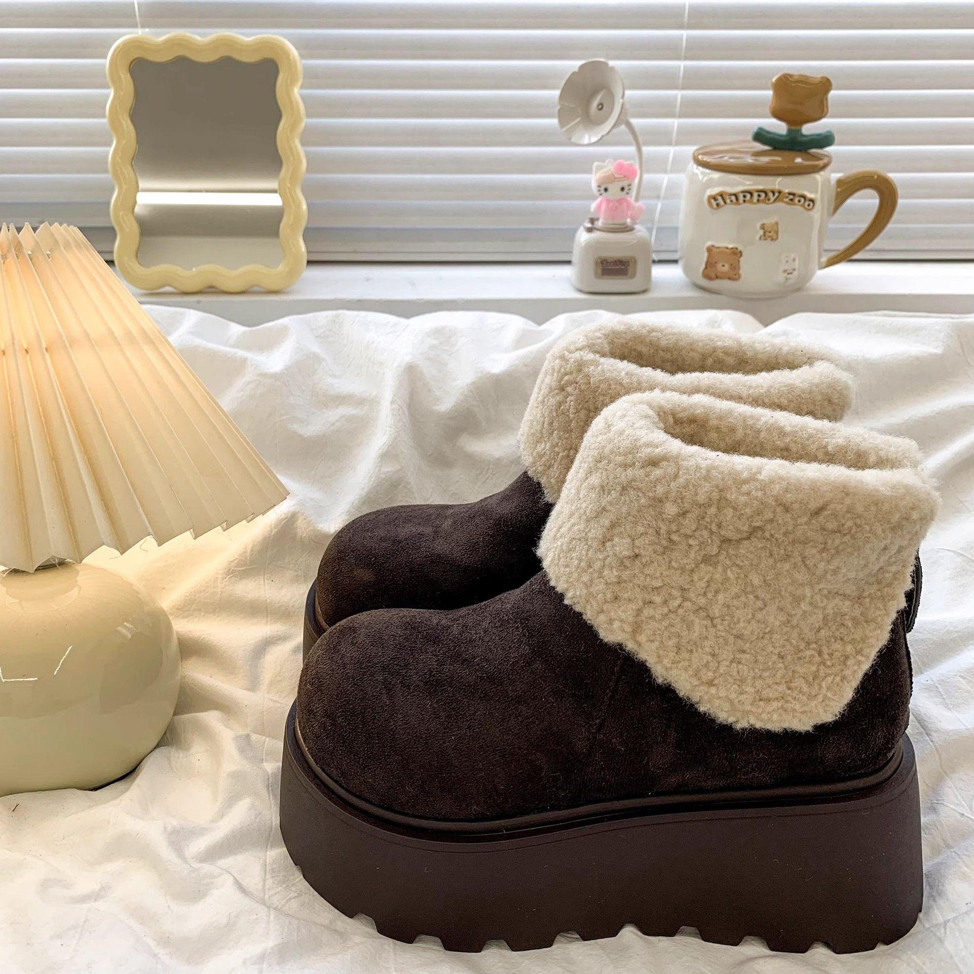 Snow boots women s autumn 2024 new French temperament retro versatile velvet warm thick-soled casual cotton boots 40 коричневий
Snow boots women s autumn 2024 new French temperament retro versatile velvet warm thick-soled casual cotton boots 40 коричневий