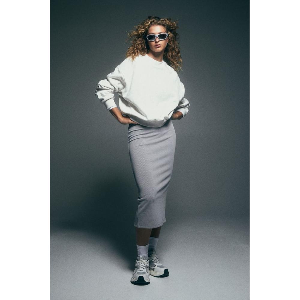 HM Oversized свитшот светло-серый меланж
HM Oversized свитшот светло-серый меланж