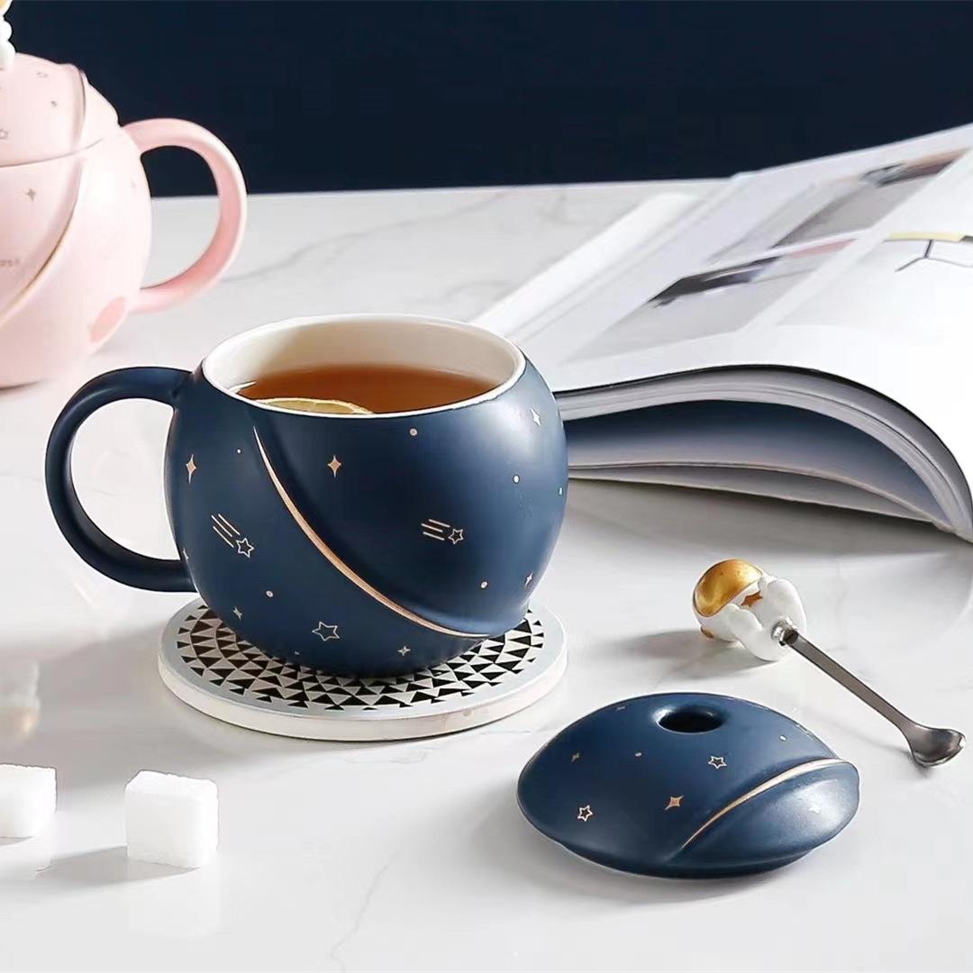 Кружка Планета с Крышкой Кофейная Чашка для Питьевой Воды Керамическая Чашка для Овсянки Женская Пара Чашка для Воды Домашняя Креативная Чашка для Завтрака 401-500ml
Кружка Планета с Крышкой Кофейная Чашка для Питьевой Воды Керамическая Чашка для Овсянки Женская Пара Чашка для Воды Домашняя Креативная Чашка для Завтрака 401-500ml