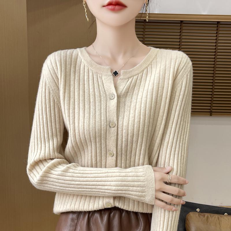 Autumn Korean Slimming V-Neck Wool Cardigan - Women s Long Sleeve Loose Fit XL
Autumn Korean Slimming V-Neck Wool Cardigan - Women s Long Sleeve Loose Fit XL