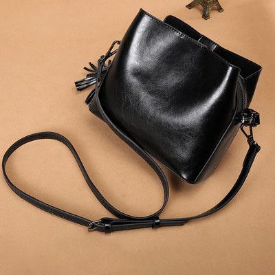 100% Genuine Leather Women s Handbag 2026 New Fashi Leather Shoulder Bag Commuter Women s Crossbody Bag for shopping чёрный
100% Genuine Leather Women s Handbag 2026 New Fashi Leather Shoulder Bag Commuter Women s Crossbody Bag for shopping чёрный
