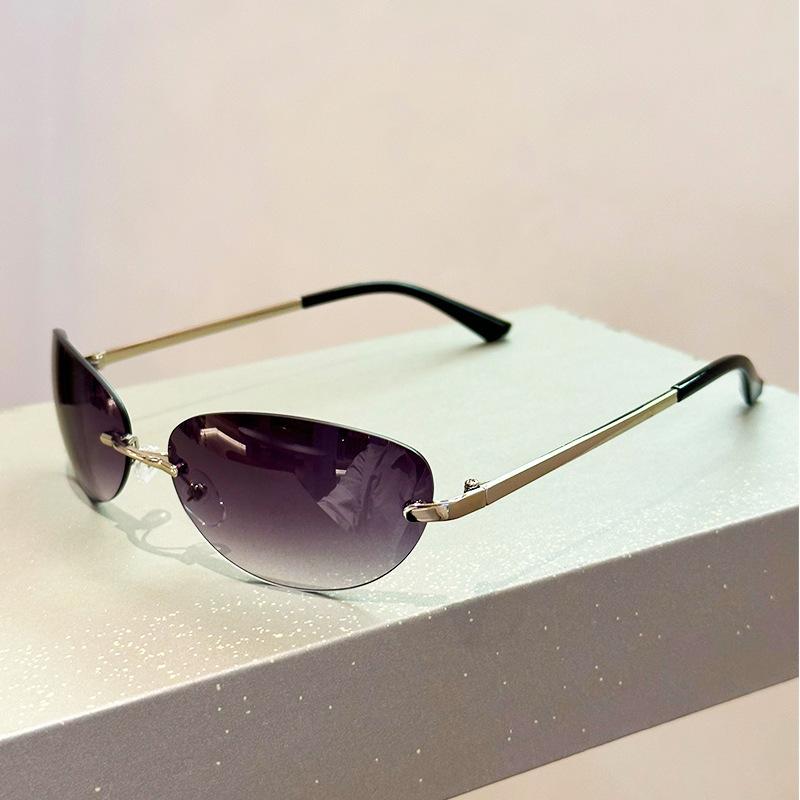 New Luxury Brand Designer Small Frame Cat Eye Sunglasses Women Vintage Fashion Sun Glasses Popular Punk Ladies Shades UV400
New Luxury Brand Designer Small Frame Cat Eye Sunglasses Women Vintage Fashion Sun Glasses Popular Punk Ladies Shades UV400